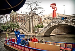 tour boat on san antonio river